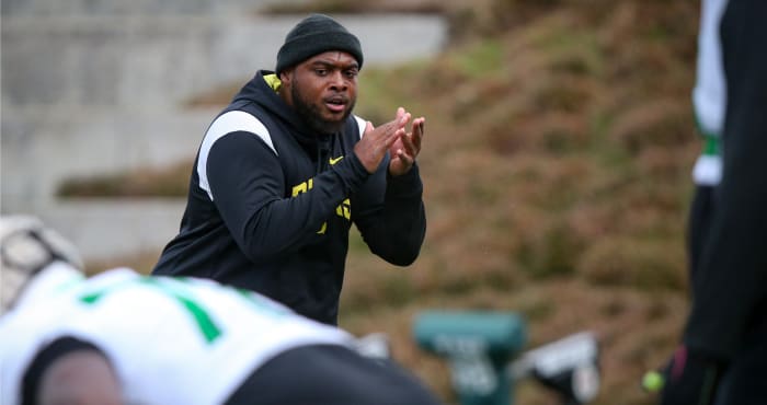 Oregon Ducks offensive line coach A'lique Terry returns to Eugene to coach at Oregon after serving on Mario Cristobal's staff.